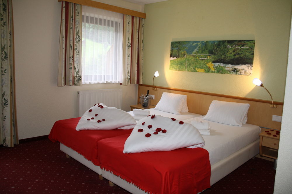 Hotel Wiesenhof Mieders Bagian luar foto