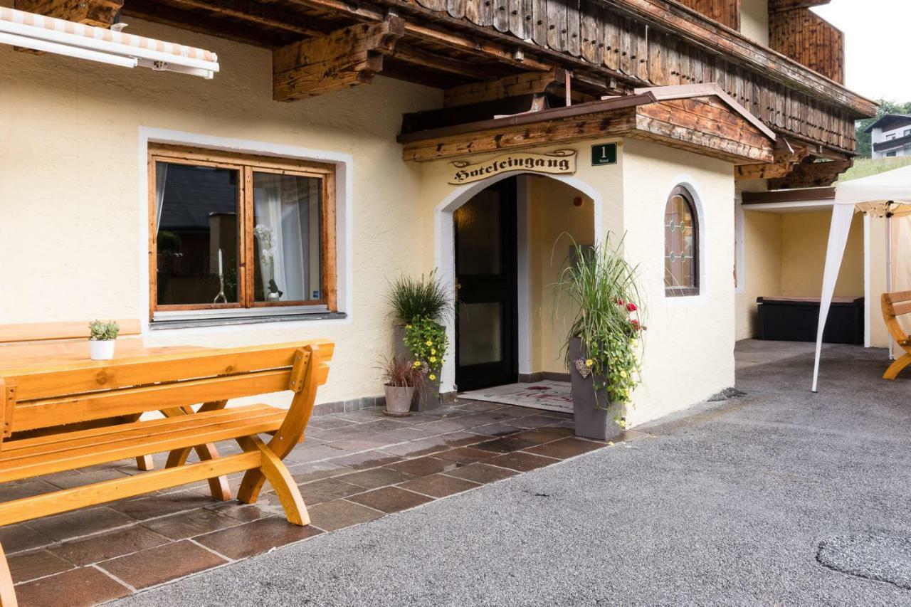 Hotel Wiesenhof Mieders Bagian luar foto