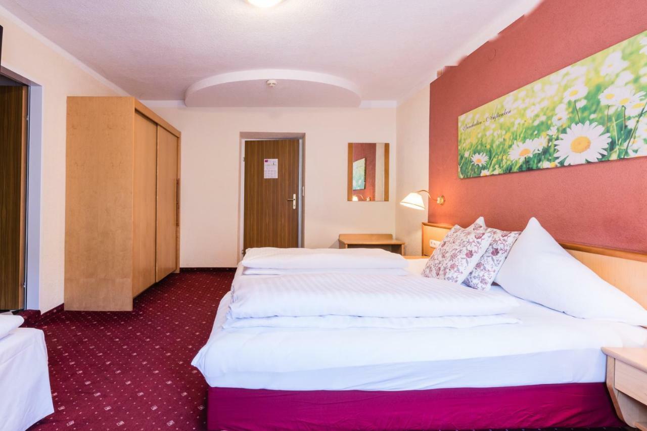 Hotel Wiesenhof Mieders Bagian luar foto